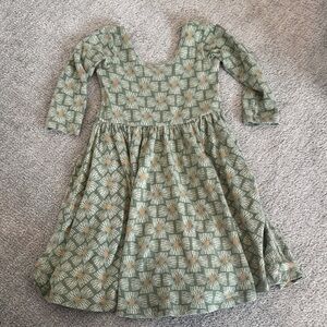 Alice + Ames Charming Green Floral Kids Dress 3/4 sleeve - size 5